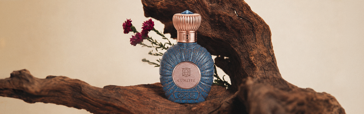 Woody collection banner oud sandalwood and cedar woody perfume by Cunzite UAE